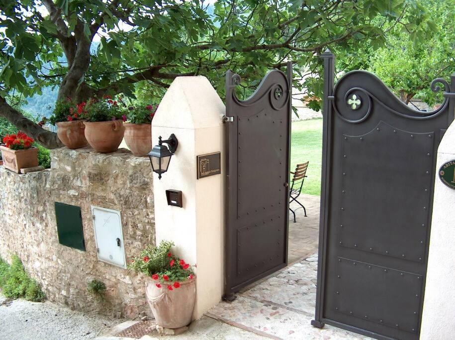 All Stone Horse Stable Converted To Elegant Apartment - Baltimora Spoleto Bagian luar foto