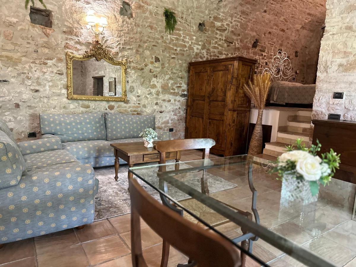 All Stone Horse Stable Converted To Elegant Apartment - Baltimora Spoleto Bagian luar foto