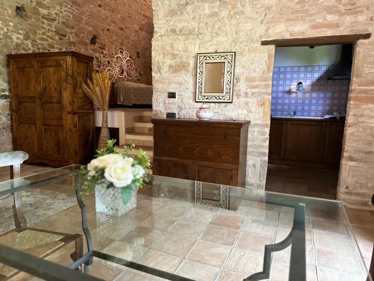 All Stone Horse Stable Converted To Elegant Apartment - Baltimora Spoleto Bagian luar foto
